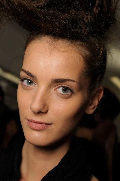 Look 13